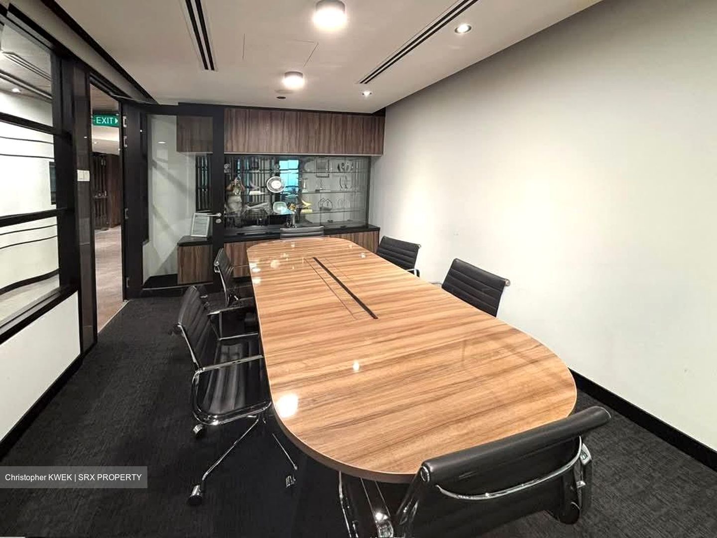 United Square (D11), Office #549026311